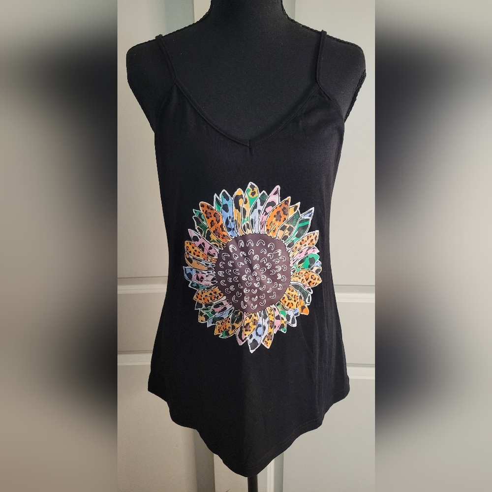 Amazon Black Floral Graphic Women's Tank Top